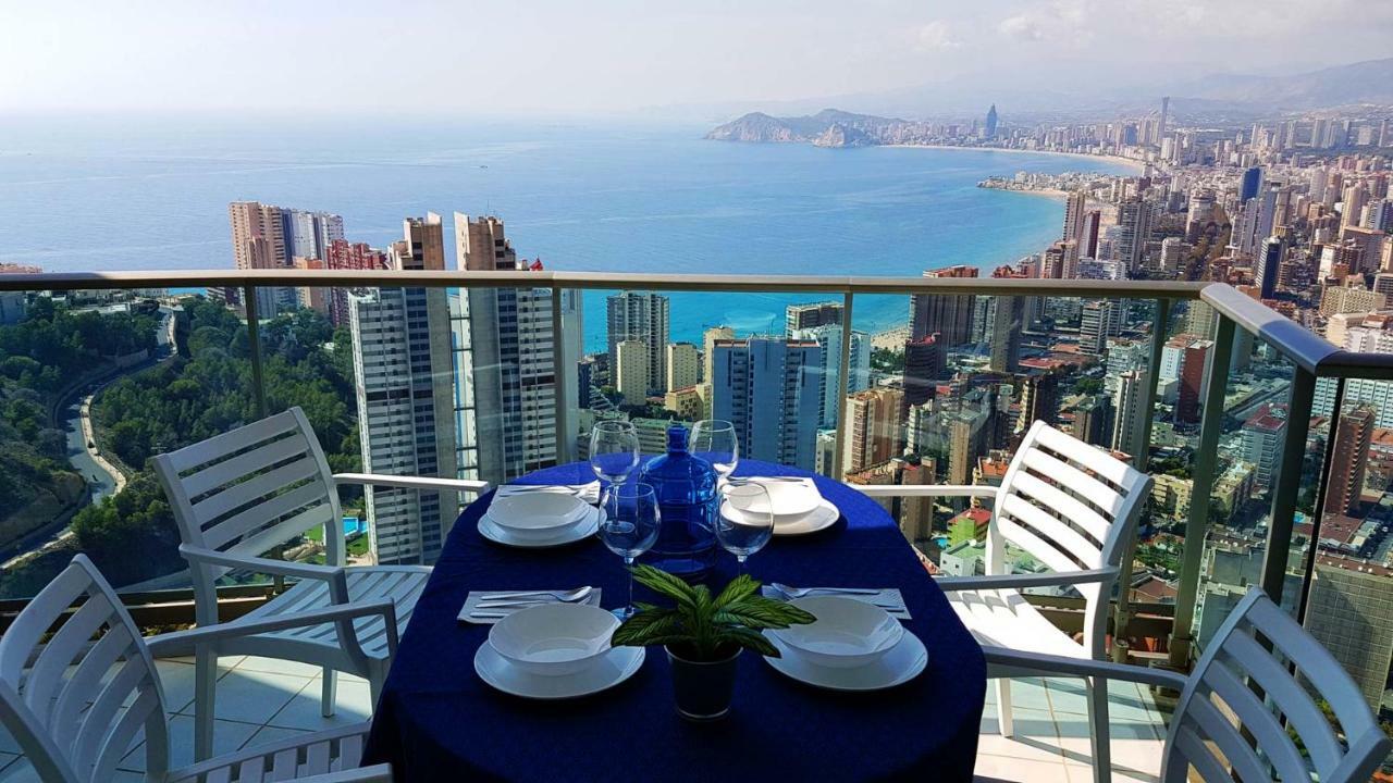 Highrise Apartment With Private Terrace & Sea Views - 34Th Floor Benidorm Bagian luar foto