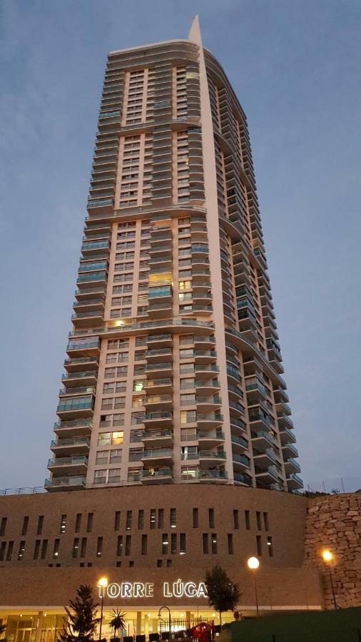 Highrise Apartment With Private Terrace & Sea Views - 34Th Floor Benidorm Bagian luar foto