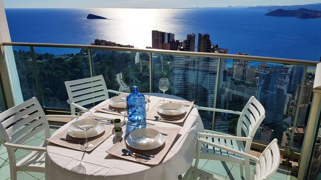 Highrise Apartment With Private Terrace & Sea Views - 34Th Floor Benidorm Bagian luar foto
